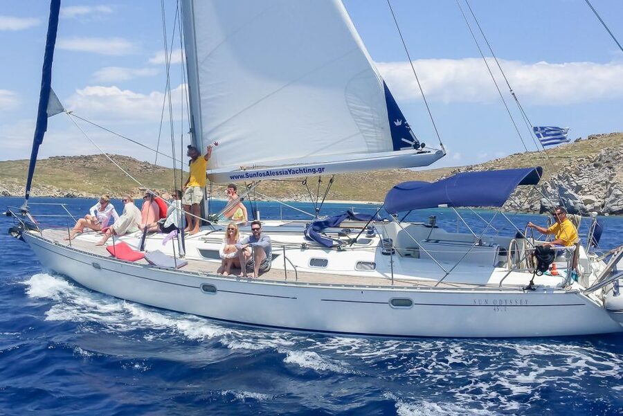 Mykonos: Yacht Cruise to Rhenia and Guided Tour of Delos - Is $141 good value?