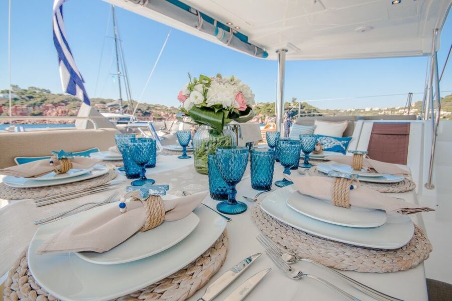 Naxos: Catamaran Cruise with Lunch & Drinks - The crew makes the long day work