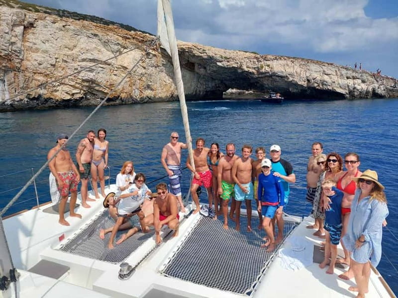 Naxos: Naxos Catamaran Sailing Cruise with Lunch and Drinks - The crew and the tone of the day