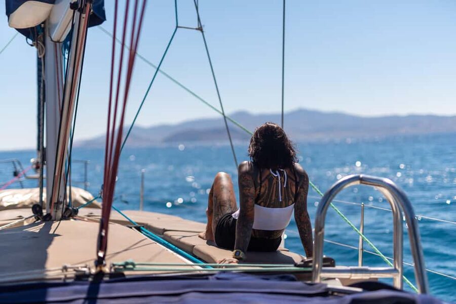 Naxos: Small Cyclades Sailing Trip with Lunch & Drinks - Quiet coves, snorkeling, and the final swim