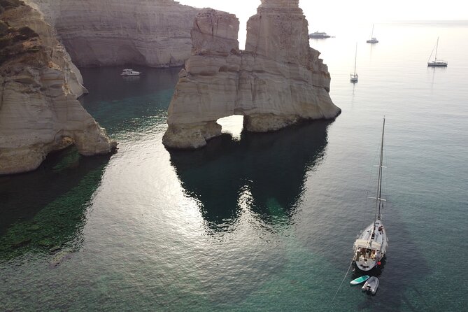 Private Daily Sailing Cruise to Discover the Highlights of Milos - Key Points at a Glance