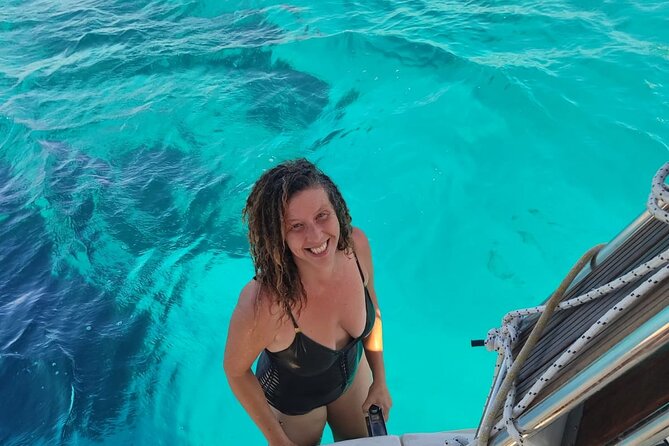 Private full day cruise to Antiparos with Paros Sail - Leaving Aliki for Faneromeni Beach