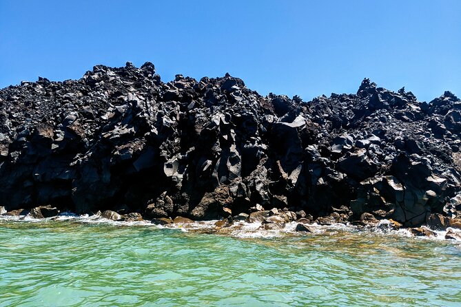 Private Full-Day Motor Yacht Cruise with Meal, Open Bar+Transfers - Palea Kameni and the Sulfur Springs