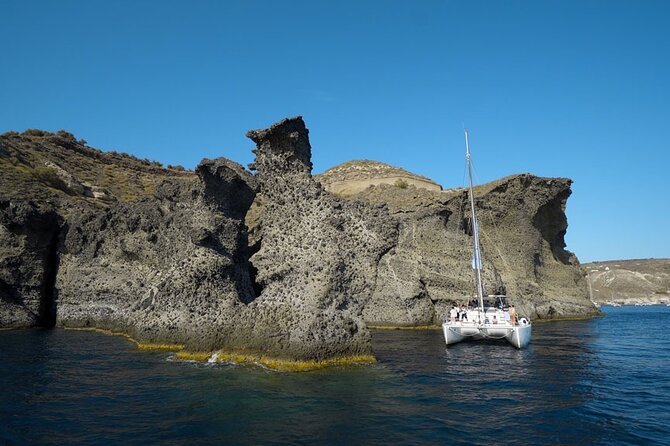 Private Luxury Santorini Catamaran Cruise with Port Pickup - Lunch near Nea Kameni