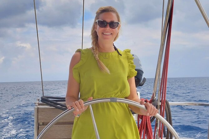 Private sailing cruise-Mykonos Southern Beach Hopping withLunch - Starting at Mathios Tavern at 9:00 a.m.