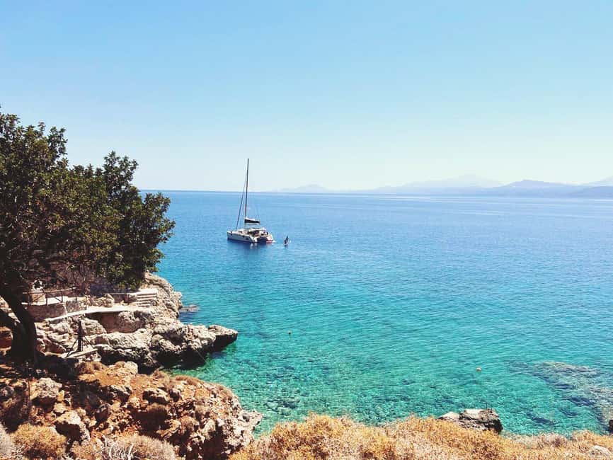 Rethymno Premium Catamaran Cruise: Healthy Lunch & Open Bar - Open bar, without the surprise bill
