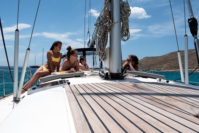Rhenia island - Small group Sailing adventure (up to 8 guests) - Leaving Mykonos from Agios Ioannis Diakoftis