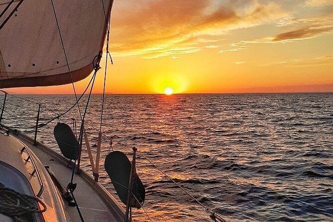 Romantic Luxury Sunset sailing - How the four-hour timing works