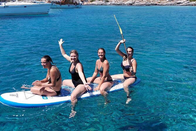 Sailing day to Dia island - The second swim stop and slower afternoon