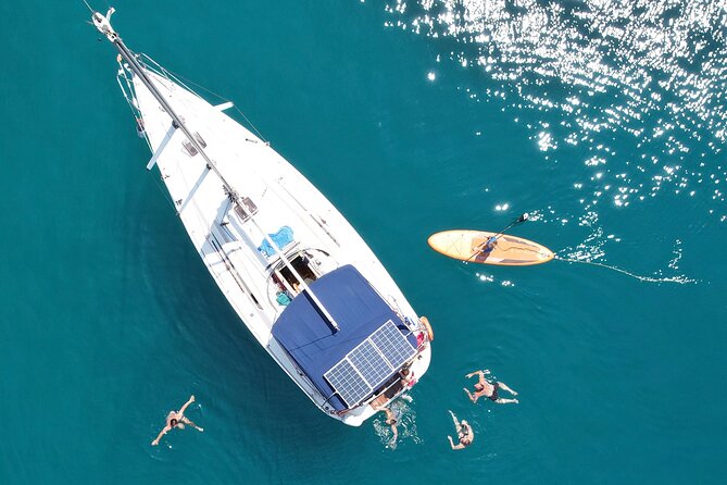 Sailing Nafplio | All Inclusive Half-Day Cruise - Passing Bourtzi, Nafplio’s harbor fortress
