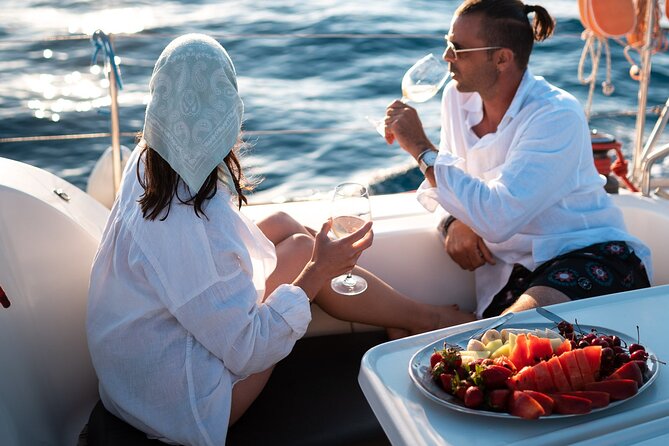 Sailing Trip to Dia Island - All Inclusive - How the crew affects the experience