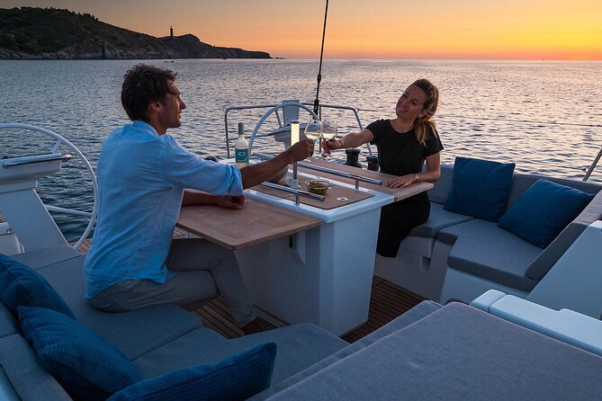 Santorini: Caldera Private Sailing Boat Cruise with Beneteau Oceanis 46.1 - Red Beach and White Beach: Santorini’s best opening views