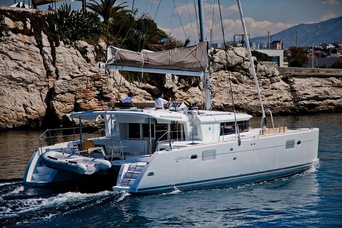 Santorini Caldera Sailing Tour with BBQ Lunch and Drinks - The barbecue lunch is more than a snack
