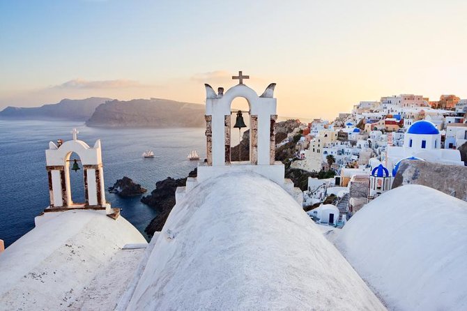 Santorini Caldera Sunset Sailing Cruise with Dinner and Wine - Four things to know before you book