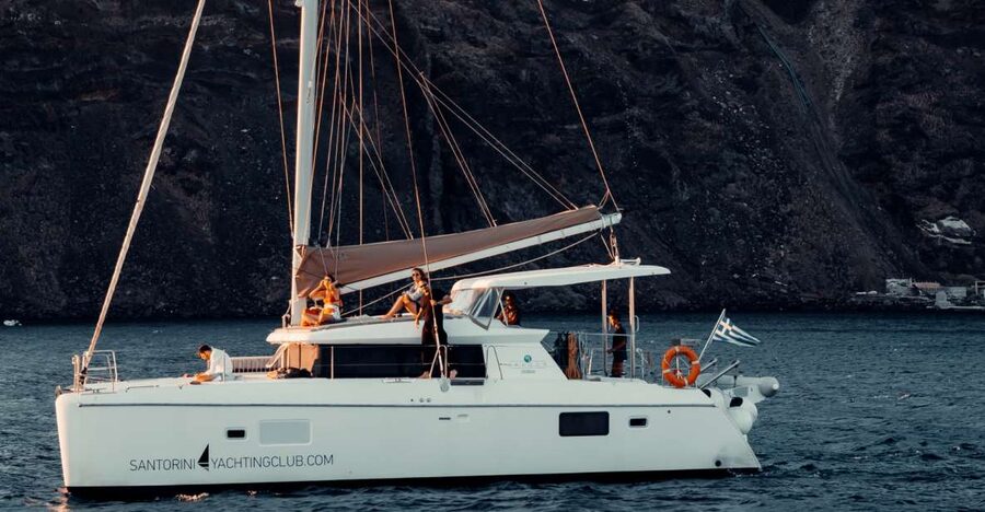 Santorini: Catamaran Caldera Cruise with Meal and Drinks - Who should book this Santorini catamaran cruise?