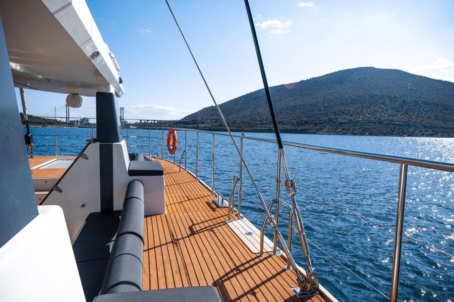 Santorini: Catamaran Caldera Cruise with Meal and Drinks - The volcanic hot springs and Black Mountain