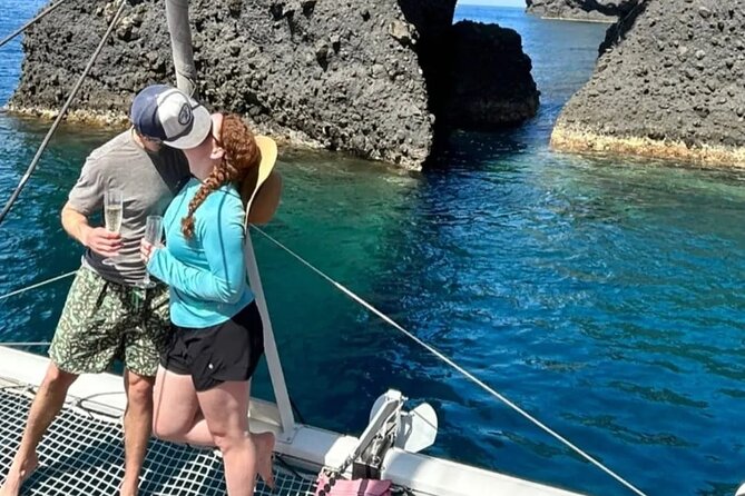 Santorini Catamaran Cruise – 5-Hour Private Sailing Experience - Nea Kameni Hot Springs and lunch on board