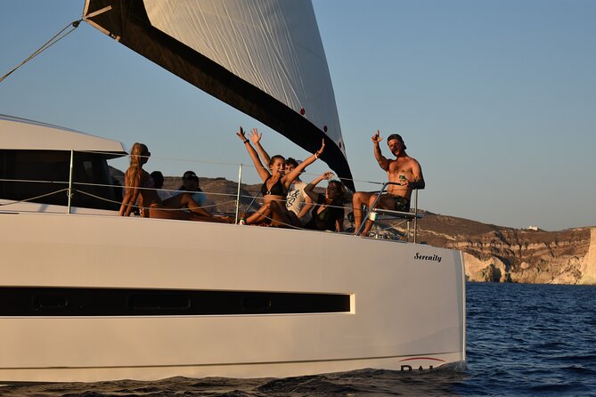 Santorini Catamaran Cruise with Fresh Meal and Open Bar - The essential details at a glance