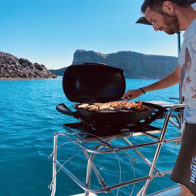 Santorini: Catamaran Cruise with Lunch, Drinks, & Oia Visit - Thirassia brings the first proper swim