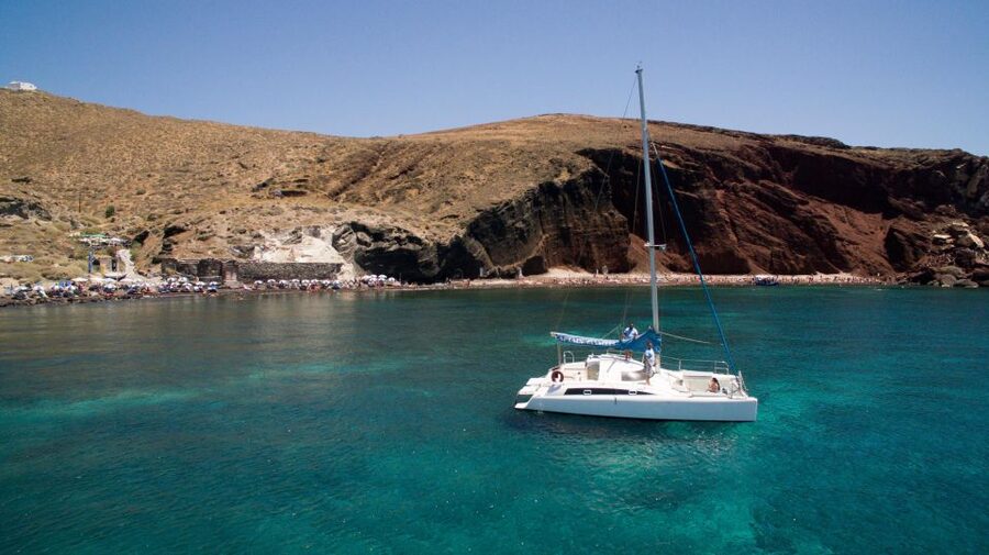 Santorini:Catamaran: private cruise with food & drinks - Key points to know before booking