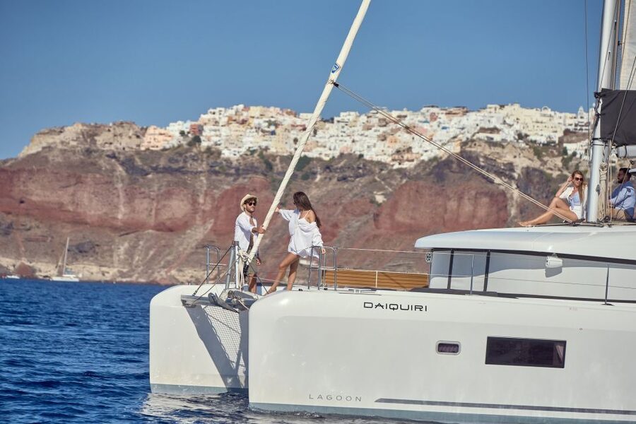 Santorini: Day Luxury Catamaran Cruise with Meal & Drinks - Ammoudi Bay and the start of the cruise