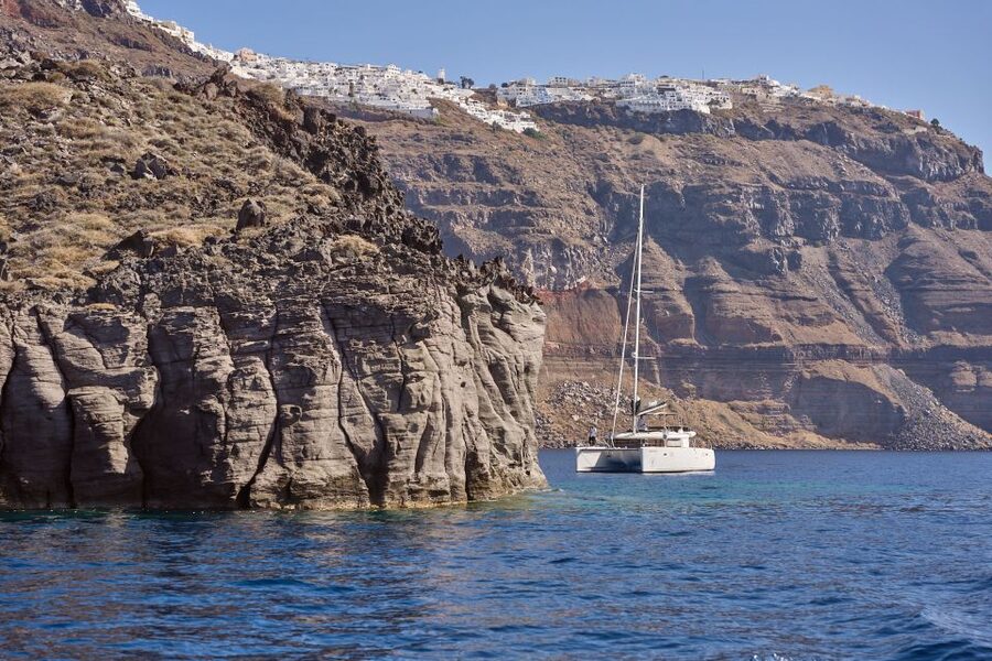 Santorini: Day Luxury Catamaran Cruise with Meal & Drinks - Old Harbor of Fira and Armeni Bay