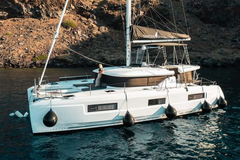 Santorini: Majestic Catamaran Cruise with Meal and Drinks - Day cruise or sunset cruise?