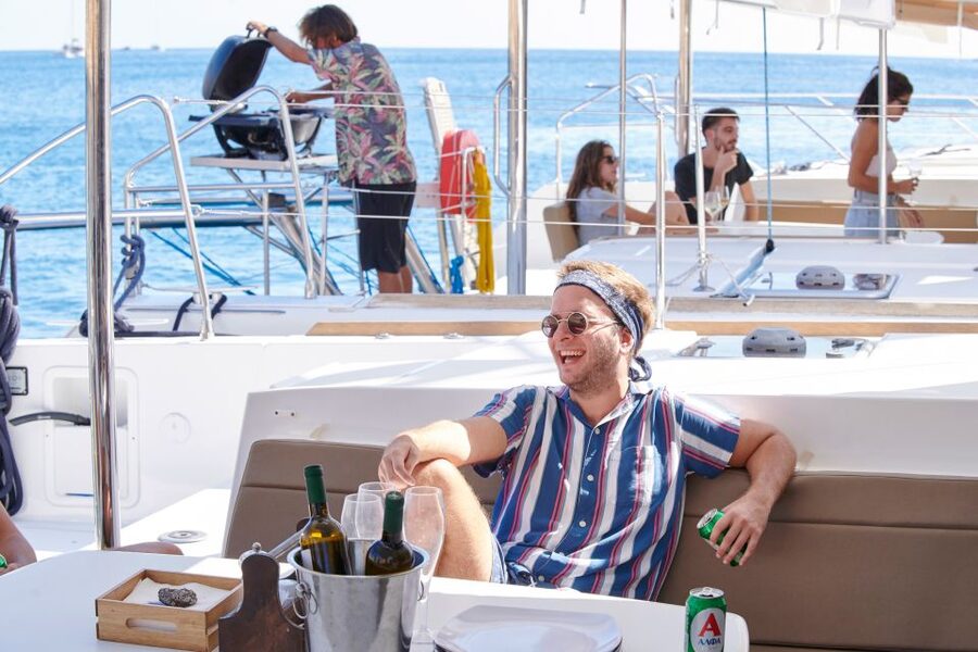 Santorini: Platinum Catamaran Cruise w/ BBQ Meal & Open Bar - Sunset near Akrotiri Lighthouse
