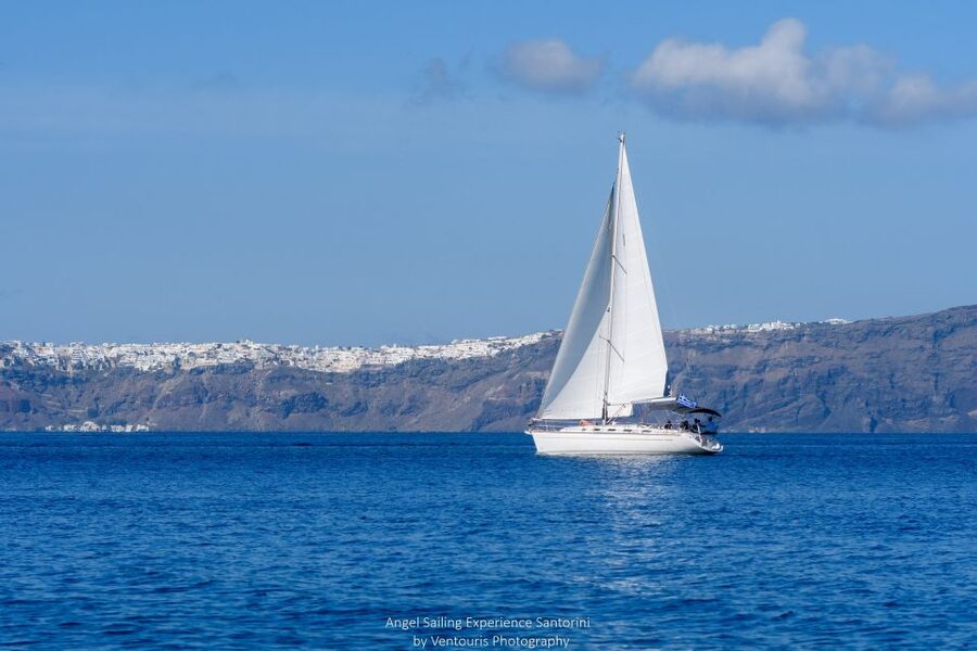 Santorini: Private 5-Hour Sunset Sailing Tour with Dinner - Red Beach and White Beach From the Sea