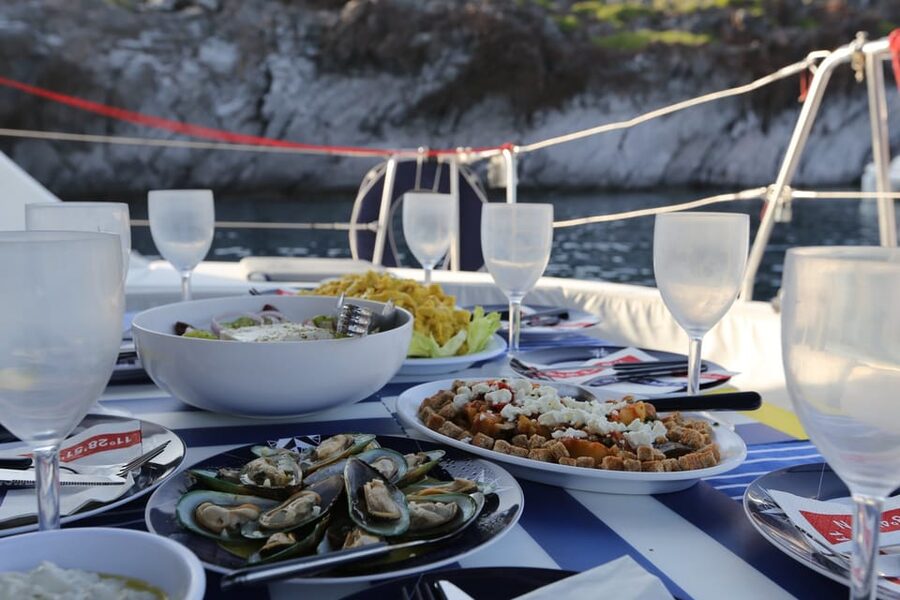 Santorini: Private Catamaran Cruise with Food & Drinks - Crew service and the private advantage