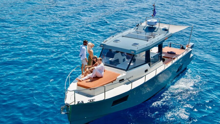 Santorini: Private Diamond 36 Motor Yacht Caldera Cruise - Thirassia and Manolas, Santorini’s quieter face