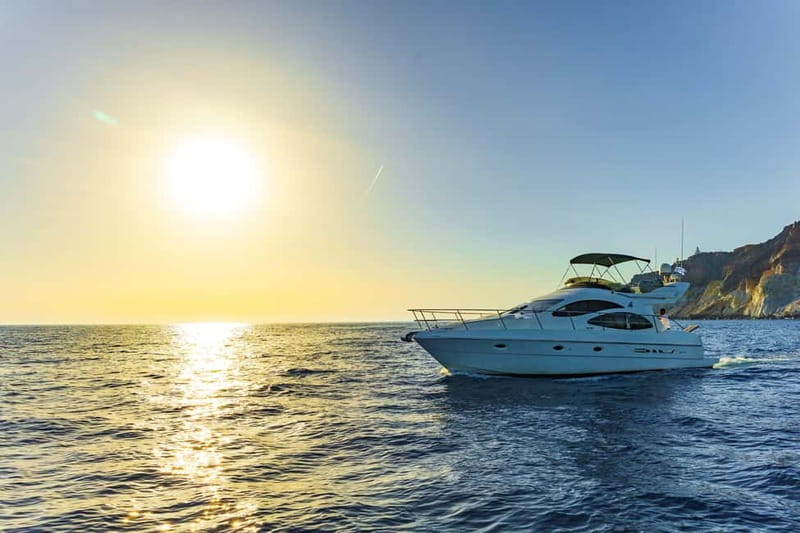 Santorini: Private Yacht Experience of Timeless Elegance - Swimming and snorkeling in the caldera