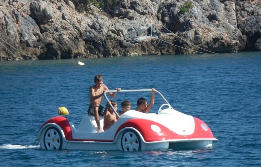 Santorini: Sail into Serenity with Our Pedal Boats - What your one-hour outing is likely to feel like
