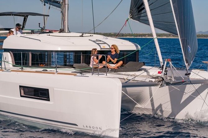 Semi Private Cruise with luxury Catamaran in Delos and Rhenia islands - A five-hour escape from Mykonos harbor