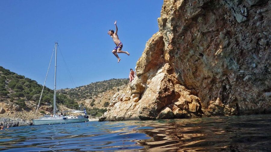 Semi-Private :Full-Day Sailing Tour Swim, Snacks & Drinks - Kalados Bay and quiet swimming time