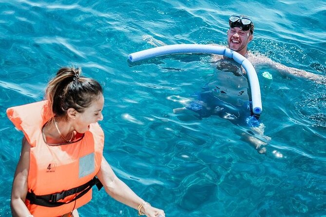 Semi Private Santorini Catamaran Tour - Why this cruise is a good way to see Santorini