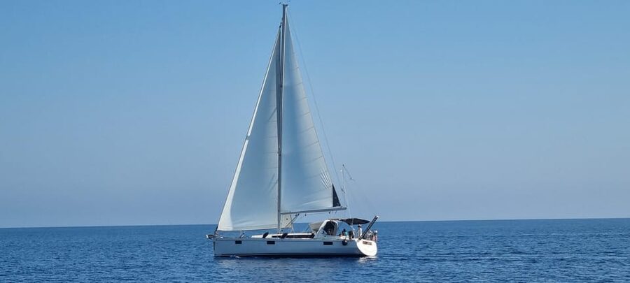 Shared Balos and Gramvousa Sailing Trip with Meal and Drinks - The 1.5-hour sail to Balos Lagoon