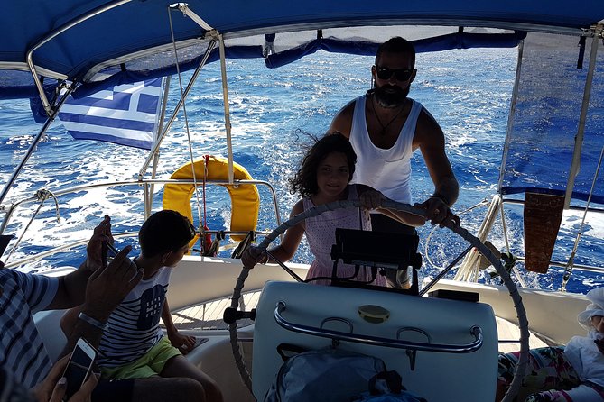 Single day Sail boat cruise with swimming, snorkeling, drinks and lunch - Beer, wine, water, and soft drinks