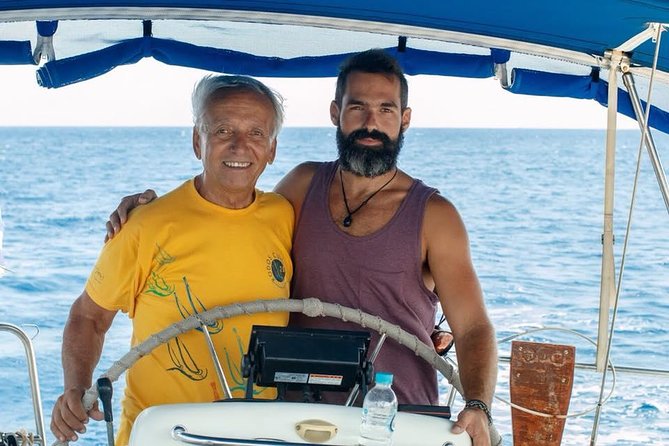 Single day Sail boat cruise with swimming, snorkeling, drinks and lunch - Lunch made for a long day at sea