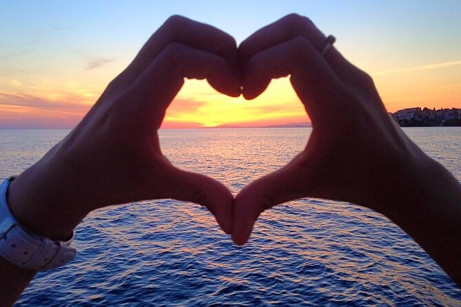 Sithonia: Catamaran Day Cruise – Explore Hidden Gems! - Drinks are included, lunch is not