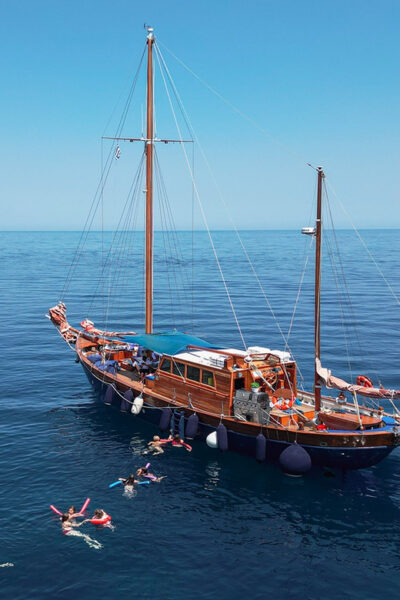 Wooden Sailboat Full- or Half-Day Trip with Meal