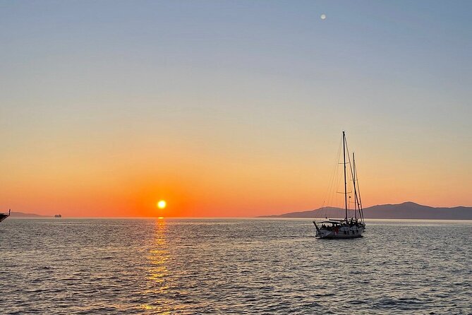 Sunset Sail Cruise to Rhenia, Mykonos Beach Safari, Dinner&Drinks - Sunset on the return to Mykonos