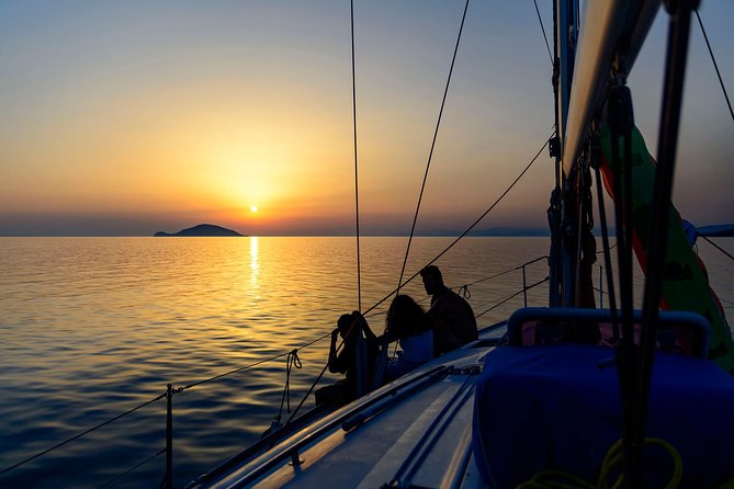 Sunset Sailing Cruise Halkidiki (3 hours) - Fruit, wine, and coffee cover light refreshments