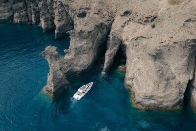The Fastest Private Motor Yacht in Santorini – All Inclusive Tour