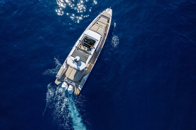 The Fastest Private Motor Yacht in Santorini - All Inclusive Tour - The volcano and hot springs: attractive setting, modest water temperature