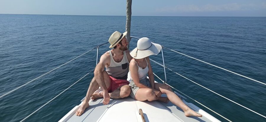 Thessaloniki: Half-Day Sailing Cruise to Shipwreck Bay - What the $112 price includes